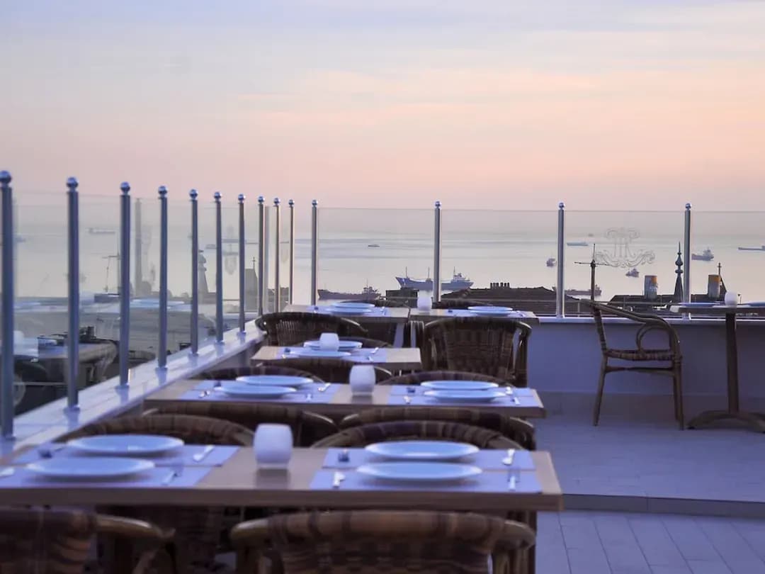 イスタンブール人-ディバニ アリ ホテル