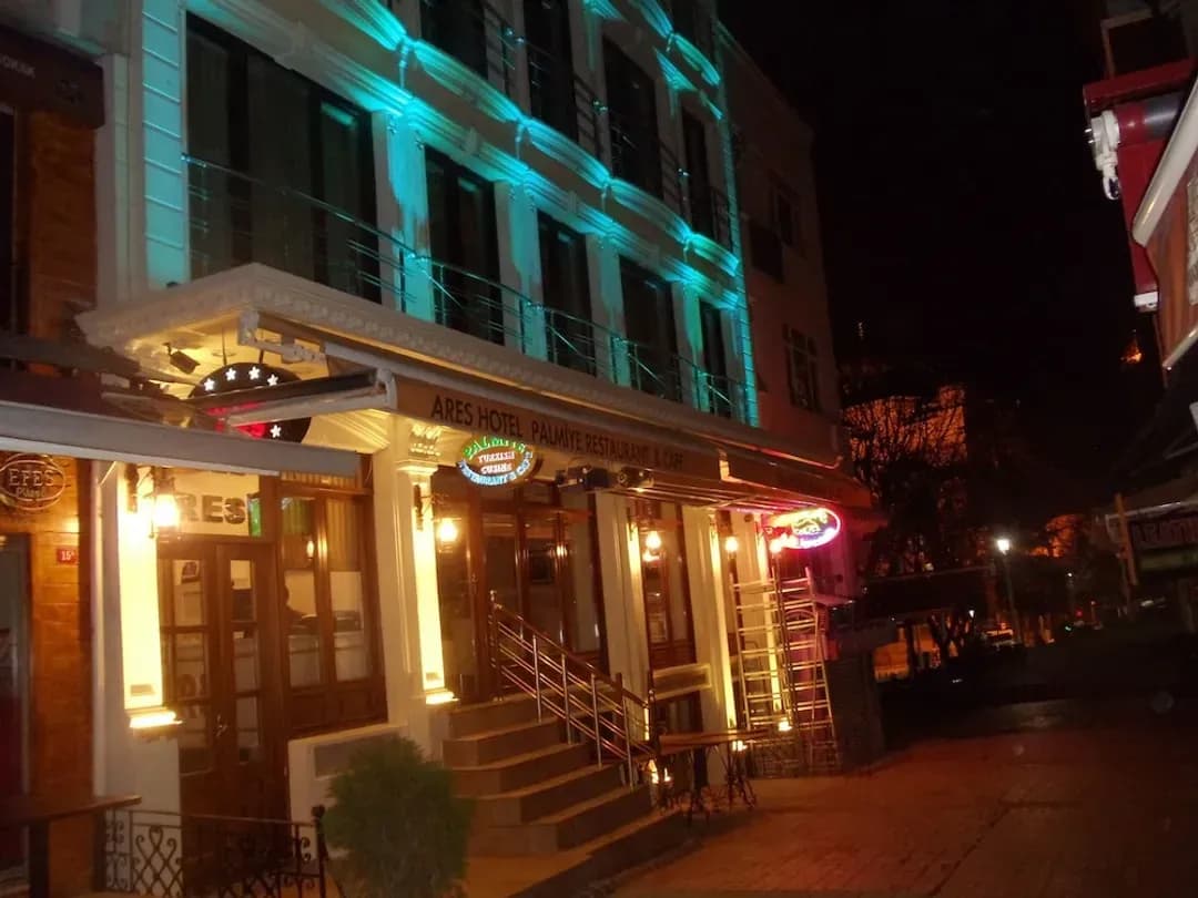 이스탄불 사람-아레스 호텔 술타나멧