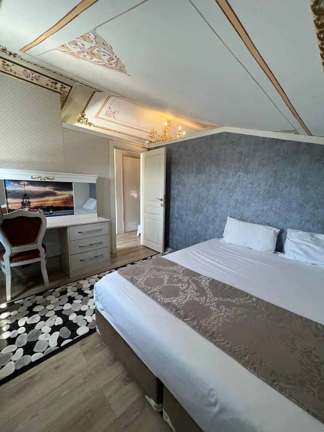 イスタンブール人-ミフリ ハトゥン スイート オテル