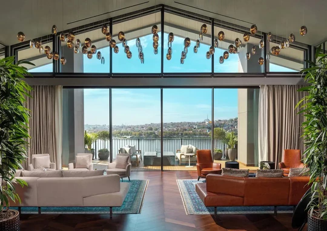 이스탄불 사람-리조스 테르사네 이스탄불