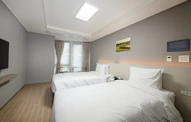 明洞：索拉格飯店(兩晚；2023年10月開幕)