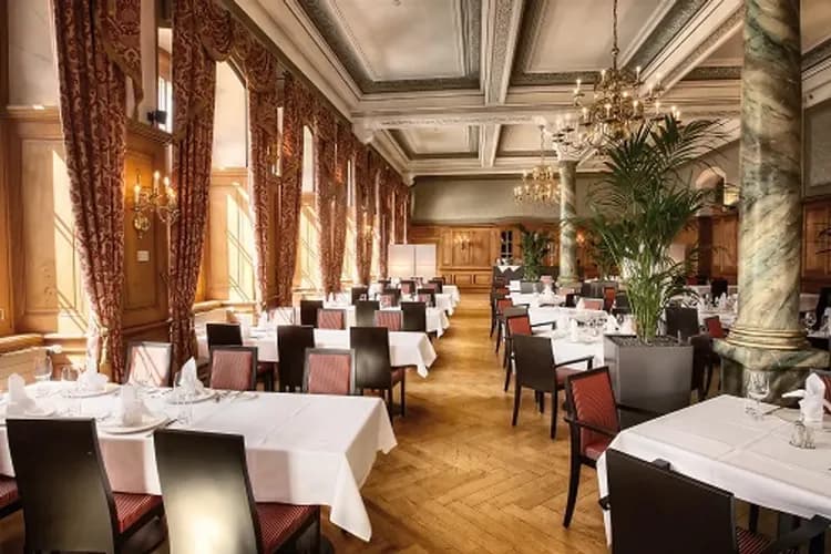 皮拉圖斯山山頂飯店餐廳-皮拉圖斯山頂飯店(乙晚；一泊二食)