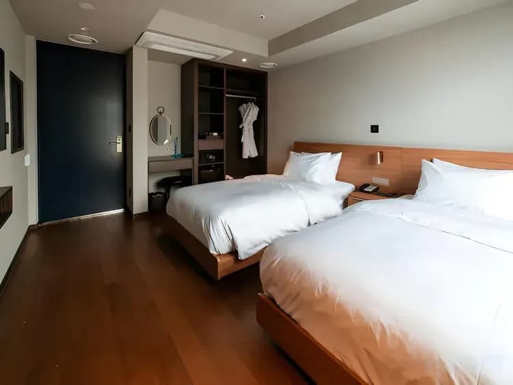 霍姆斯瑞德明洞-13