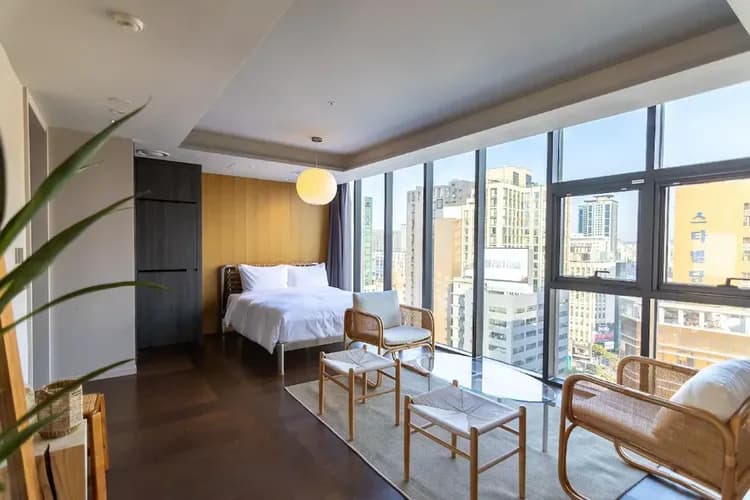 霍姆斯瑞德明洞-17