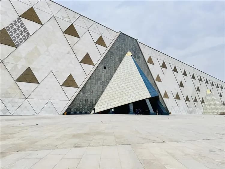 尋寶送小費》經典埃及旅遊│神秘金字塔‧大埃及博物館‧阿布辛貝神殿‧尼羅河遊輪‧紅海度假之旅10日-17