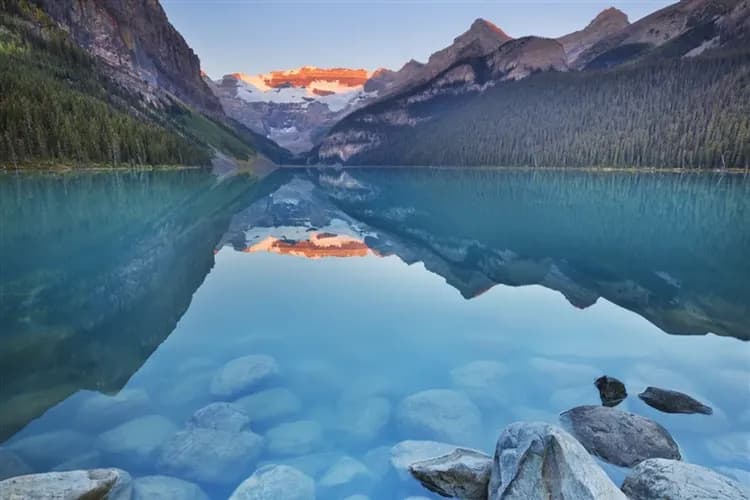 早鳥優惠》美加雙國｜美麗星世界～保住露易絲湖城堡飯店、洛磯四大國家公園、黃金吊橋、溫哥華、西雅圖派克市場１２日-5