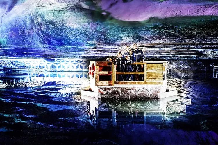 【阿聯假期】經典五星奧捷匈13天~三晚五星、三大湖區、四遊船、國王湖、鹽礦、熊布朗宮、米推餐-8