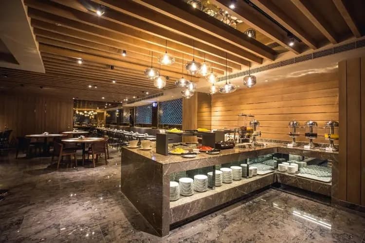 【高鐵假期】 頭等艙飯店高雄站前館2日自由行｜近高雄車站-9