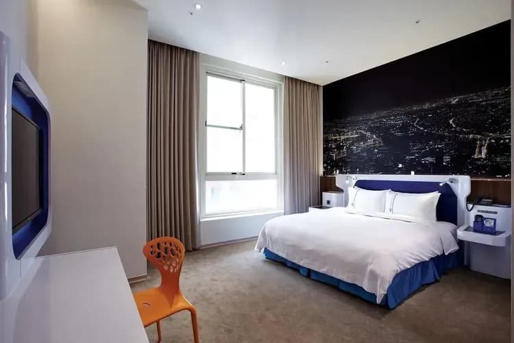 【高鐵假期】 台中頭等艙飯店綠園道館2日自由行｜近勤美綠園道，飛機客艙主題-3