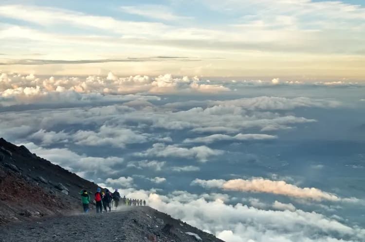 富士山登頂之旅｜富士宮經典路線・山屋過夜-6