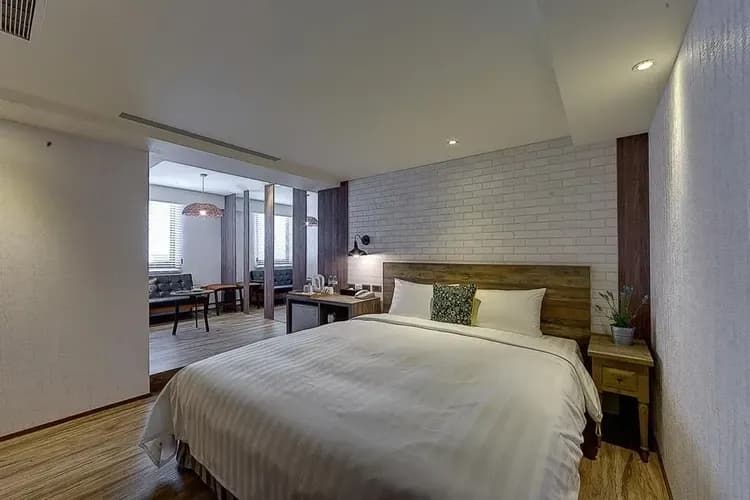 【High Speed Rail Holiday】 Chiayi Lan Kwai Fong Garden Hotel 2-day free travel