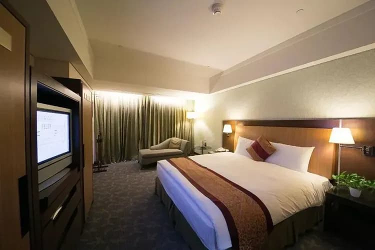 【High Speed Rail Holiday】 2-Day Free Travel at Evergreen Plaza Hotel (Tainan)-5