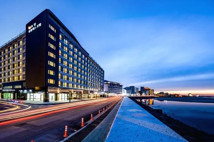 濟州優拓由布萊斯酒店(UTOP UBLESS HOTEL)-UTOP UBLESS HOTEL(乙晚或同級)