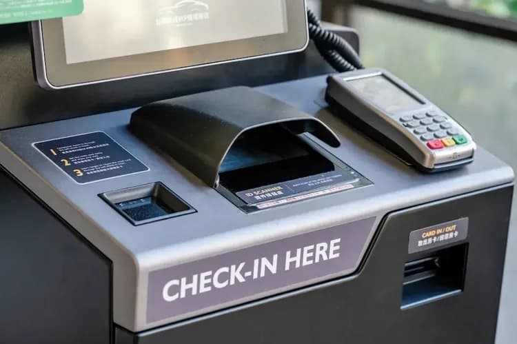 Check-in/check-out kiosk