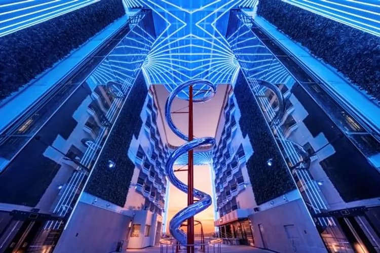 歐羅巴號11層S型螺旋急速滑道-MSC WORLD EUROPA歐羅巴號