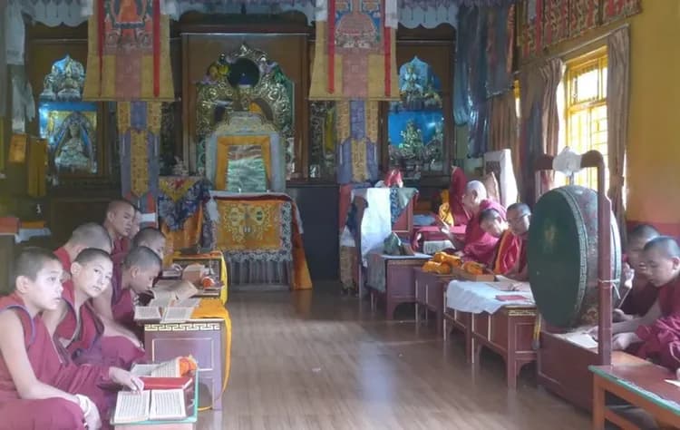 跨年日出》經典尼泊爾10日│喜馬拉雅山脈、奇旺國家公園、聖山日出、加德滿都王宮-11