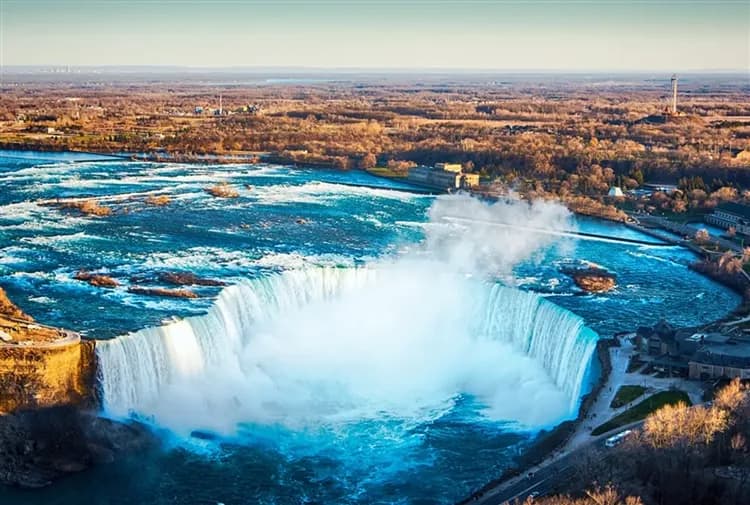 美加東旅遊｜美加東楓全覽、魁北克古城、尼加拉面瀑房、紐約SUMMIT、九大名城、法式料理、景觀西餐、龍蝦餐12日-8