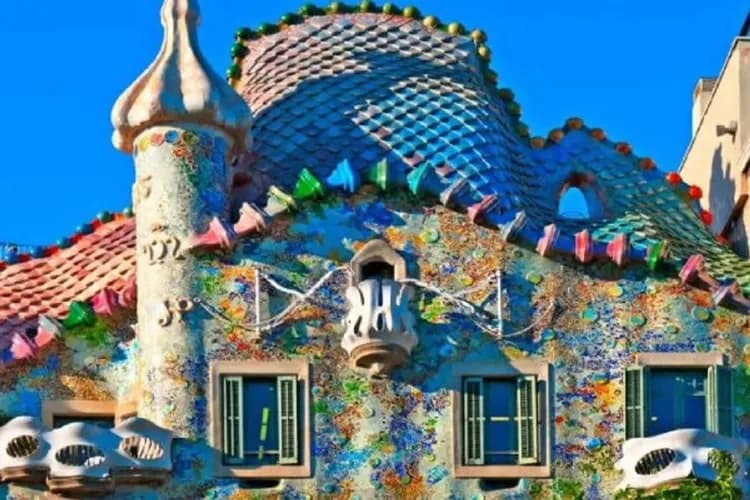 快閃西班牙～高第建築巡禮、馬德里不思議、懸崖鷹巢古城、世界文化遺產11日-5