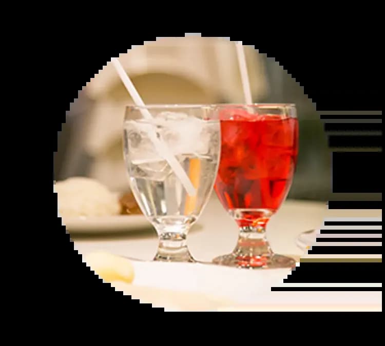 隨餐酒水乙杯/每日礦泉水