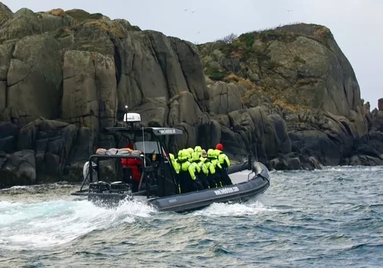 雄獅旅遊,北歐旅遊,挪威旅遊,羅浮敦群島,快艇捕蟹