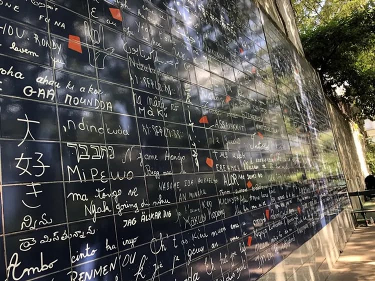 玩樂369經典冰島夢幻極光10日｜極光船、藍湖溫泉、藍冰洞與熔岩秀夢幻交響曲、時尚巴黎-8