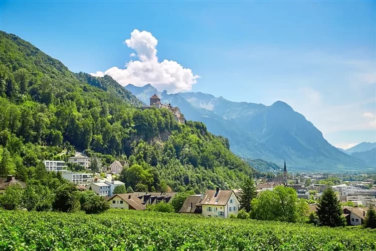 暑假熱銷｜特選德瑞｜羅騰堡,紐倫堡,慕尼黑,新天鵝堡,巴伐利亞遨遊,策馬特,阿雷奇,瓦萊州雙城13日-17