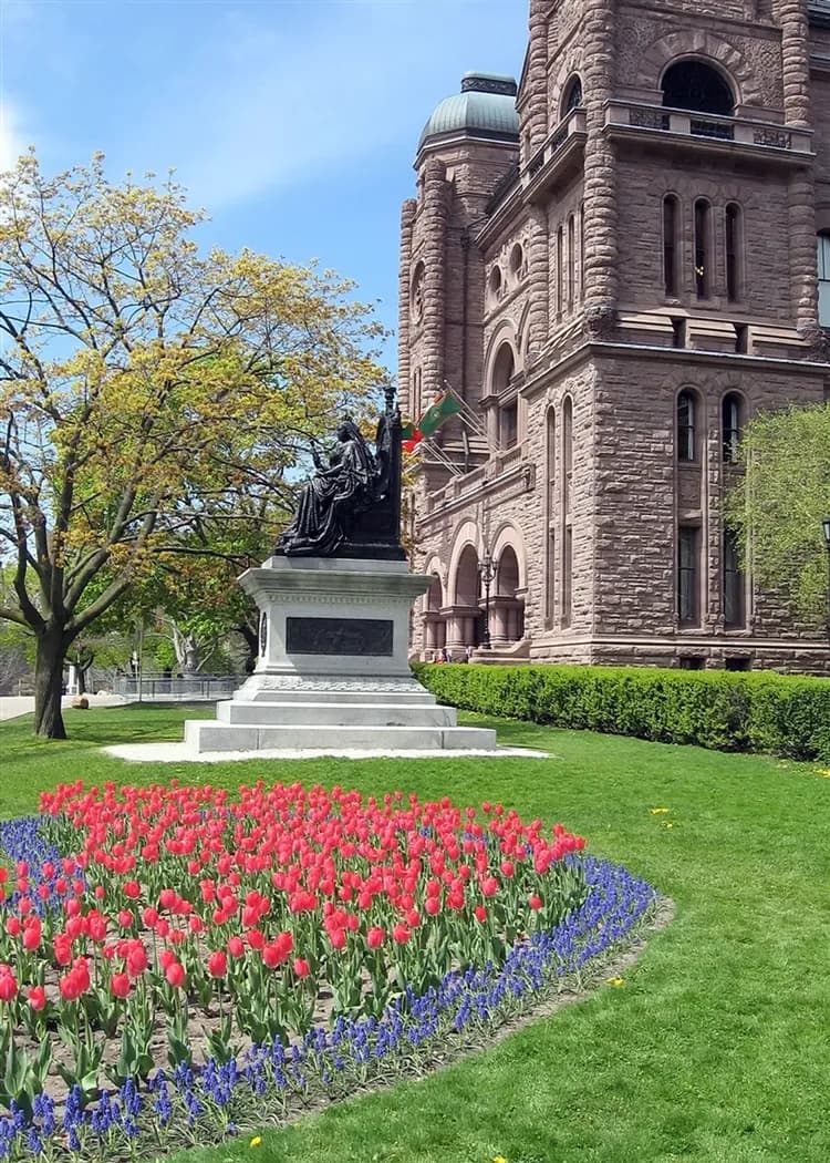 美加東賞楓│長榮雙點進出、魁北克古城、川普朗渡假村、尼加拉面瀑房、三遊船纜車、賞楓列車、景觀餐廳、龍蝦餐12日-5