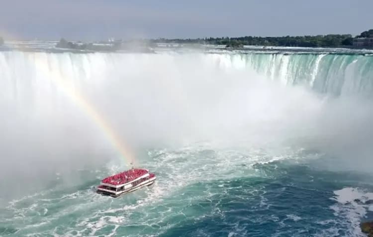 尼加拉瀑布遊船