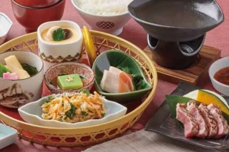 風味餐食