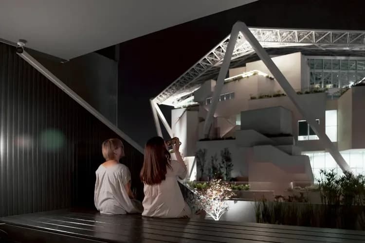 頂樓露台｜夜晚的美術二館點起光影，伴隨微風與好友的聊天時光，畫面靜謐而美好，適合靜靜凝視，也適合一起發呆。