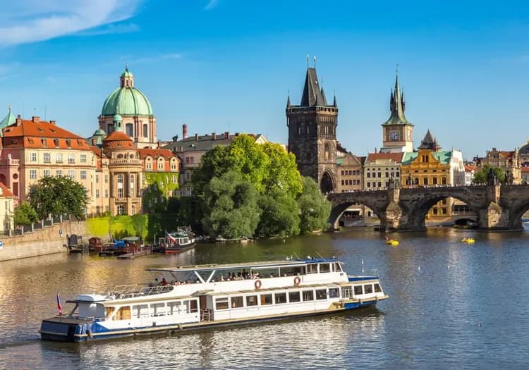 捷克旅遊, 布拉格美食, 伏爾他瓦河遊船自助餐, 百匯饗宴