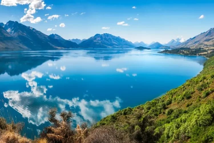 迎春紐西蘭～庫克山國家公園、皇后天際纜車、蒸汽船螢火蟲、塔斯曼冰河船10日