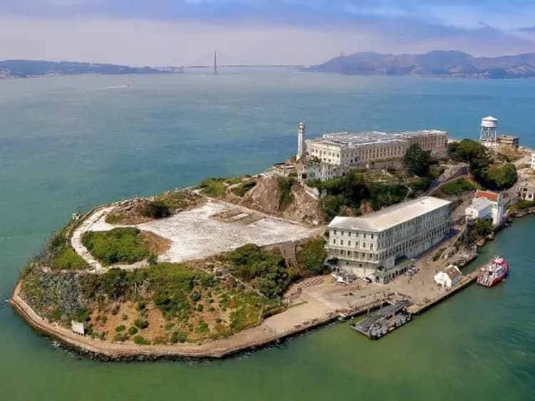 惡魔島-惡魔島遊船