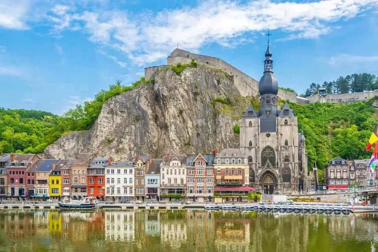 魅力歐洲｜荷比盧｜5D飛行體驗、童話雙城遊船、聖彼得山洞窟、歐洲之桅登頂九日