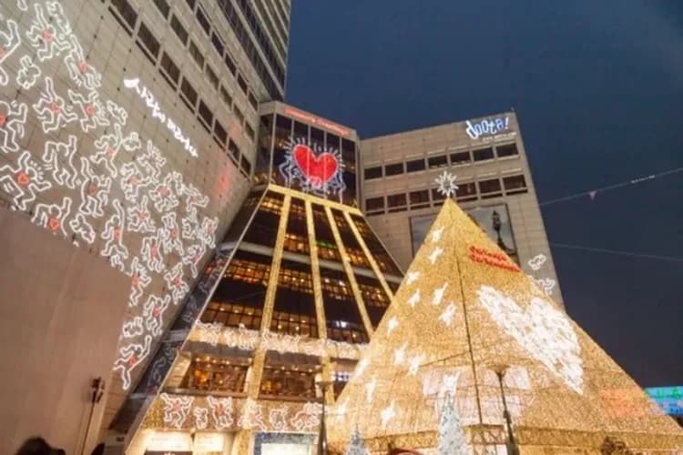 慢遊2.0首爾半自助｜二日自由活動.連住明洞世運飯店三晚.滑雪體驗.鮮採草莓.手作體驗.世界最大咖啡館(無購物)五日-5