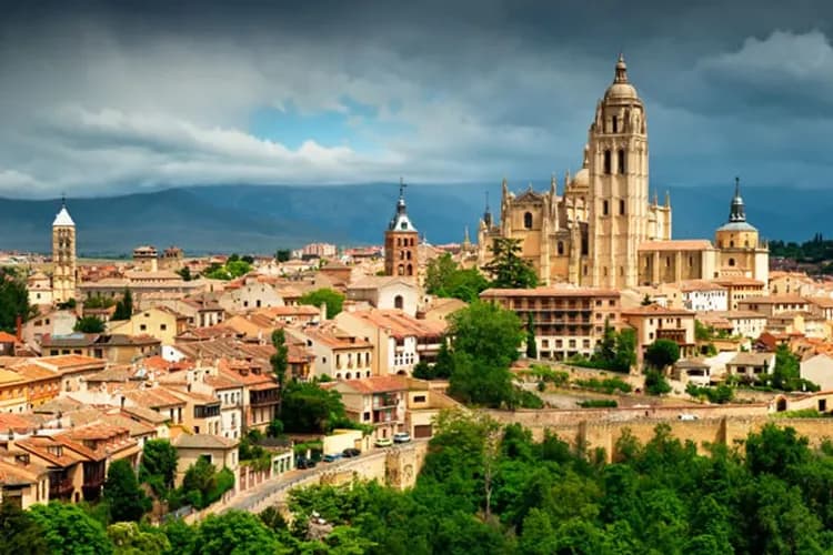 塞哥維亞-塞哥維亞(勝利之城)