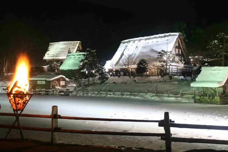 飛驒之里合掌屋冬夜點燈