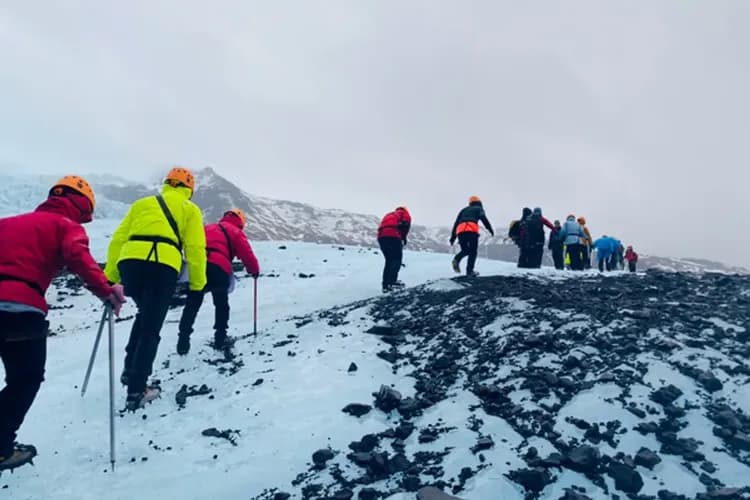 冰島極光不思議～藍湖地熱溫泉、冰川健行體驗、金環風景線、兩晚住宿巴黎九日-11