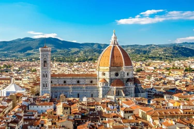 義大利雙列車～國泰雙點進出、威尼斯貢多拉、漫遊羅馬假期、北義瑰寶貝加莫10日-7