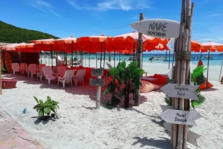 豔陽格蘭島(快艇來回+香蕉船+水上摩托車+沙灘椅)