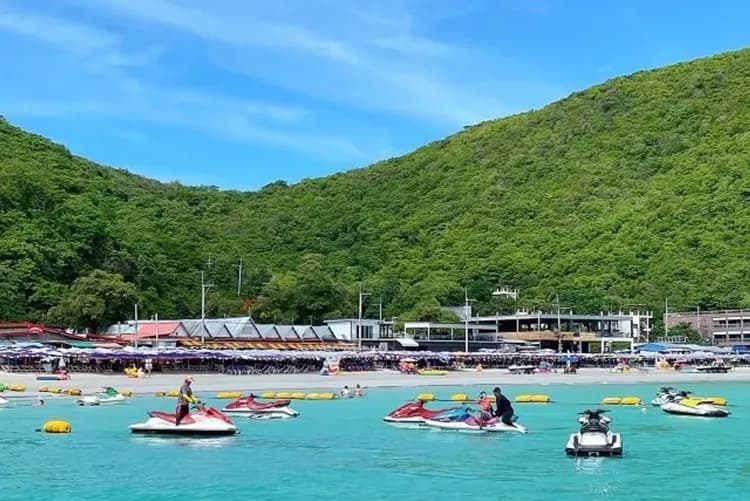 豔陽格蘭島(快艇來回+香蕉船+水上摩托車+沙灘椅)