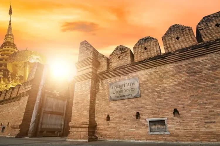 塔佩門古城牆-蘭納古城漫遊