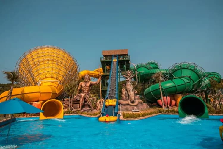 全景跨海纜車、Sun World遊樂區