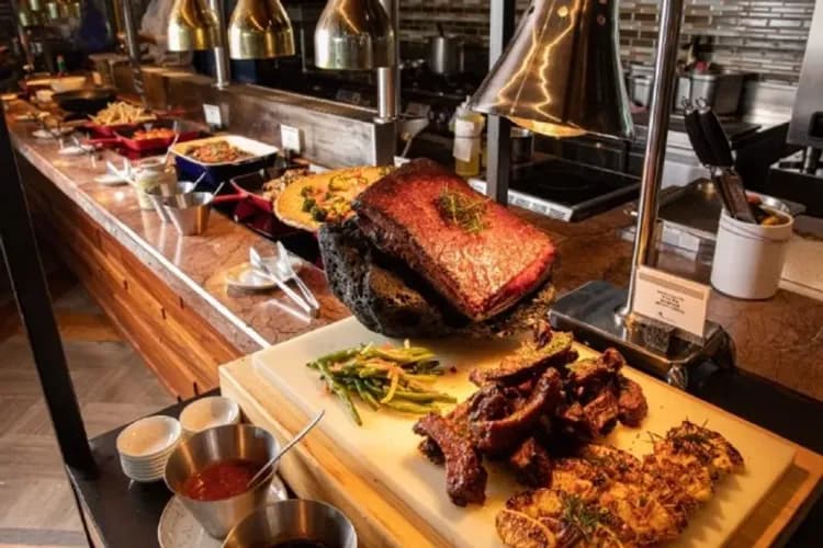 神話世界【五雲閣】頂級自助餐廳-五雲閣自助餐廳(酒類無限暢飲)