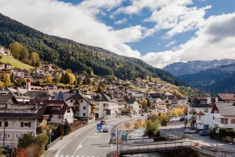 探秘多洛米蒂～拉瓦雷多三尖峰、聖瑪達萊娜、布萊埃斯湖、雙高山纜車體驗10日-6