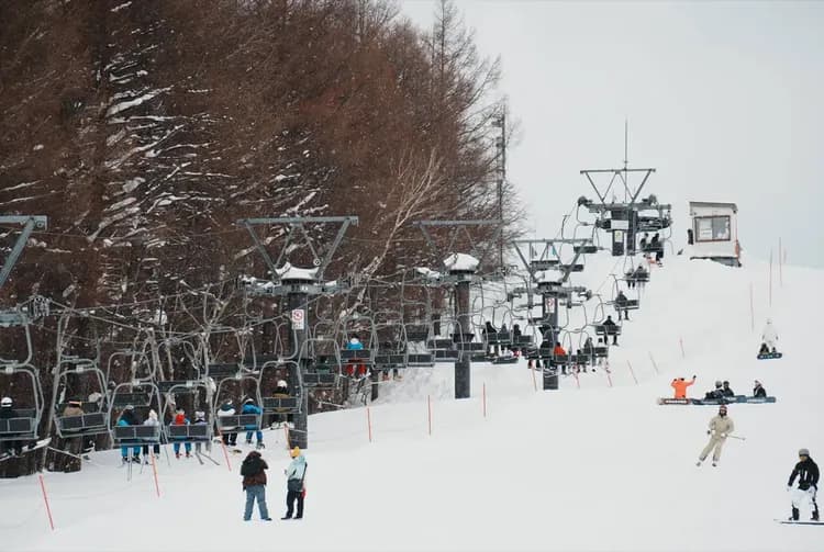 【札幌手稻滑雪一日遊】雙板滑雪中文教練課程｜含雪具租借．贈送滑雪拍攝服務-11