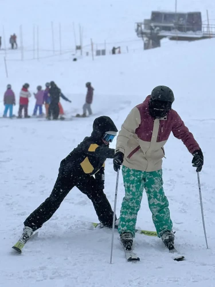 【札幌手稻滑雪一日遊】雙板滑雪中文教練課程｜含雪具租借．贈送滑雪拍攝服務-15