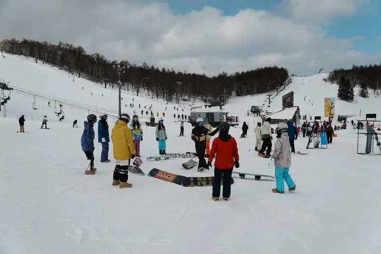 【札幌手稻滑雪一日遊】單板滑雪中文教練課程｜含雪具租借．贈送滑雪拍攝服務-8