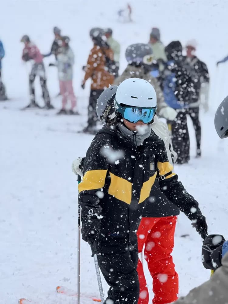 【札幌手稻滑雪一日遊】單板無教練方案｜提供全套雪具、雪板租借、雪場來回交通-10