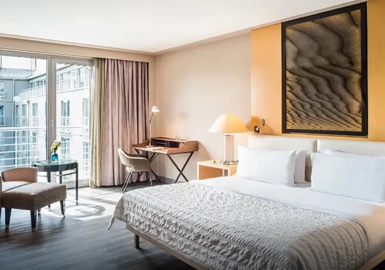 五星住宿,五星飯店,Hilton